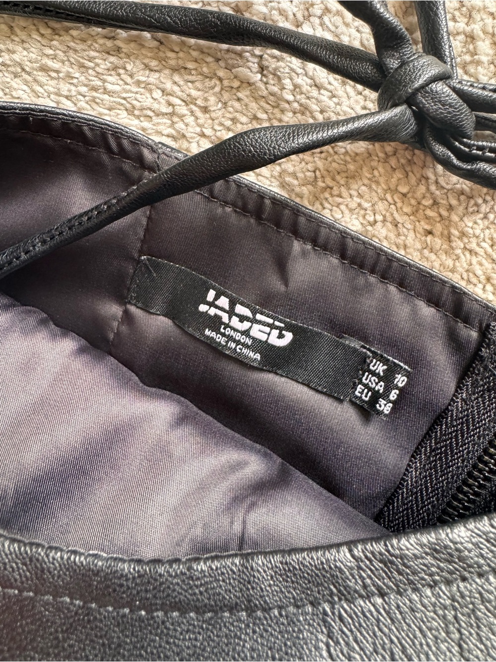 Jaded London halter crop 6 - Picture 2 of 4